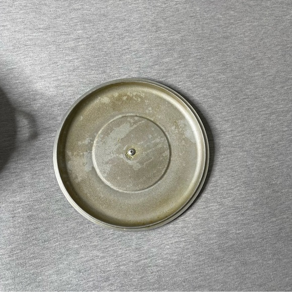 IMUSA USA 9” Traditional Colombian Natural Caldero Pot with Lid - Picture 4 of 8